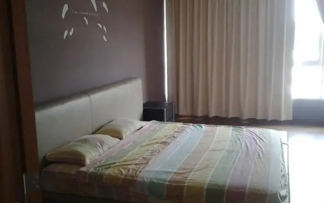 Greenlane Luxury Condominium