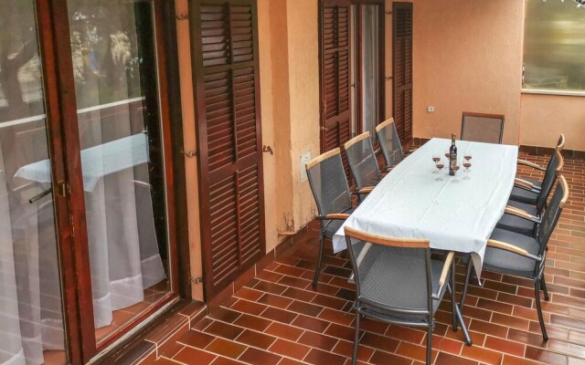 Awesome Home in Fazana With Wifi and 4 Bedrooms
