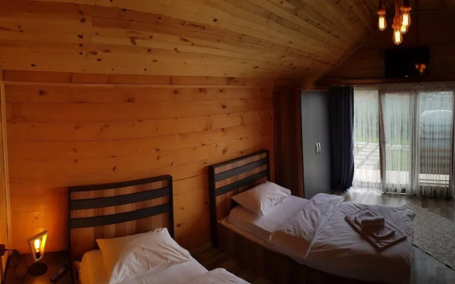 Adesa Bungalow Hotel