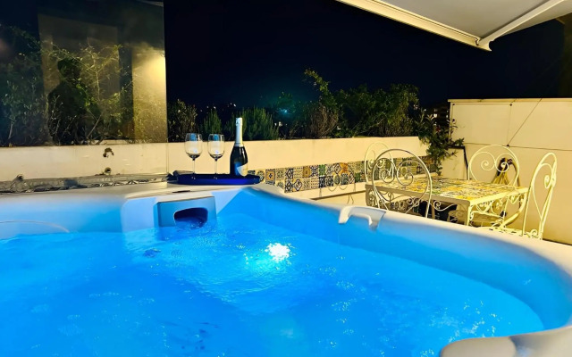 Bea's Terrace - Private Jacuzzi in the City Centre
