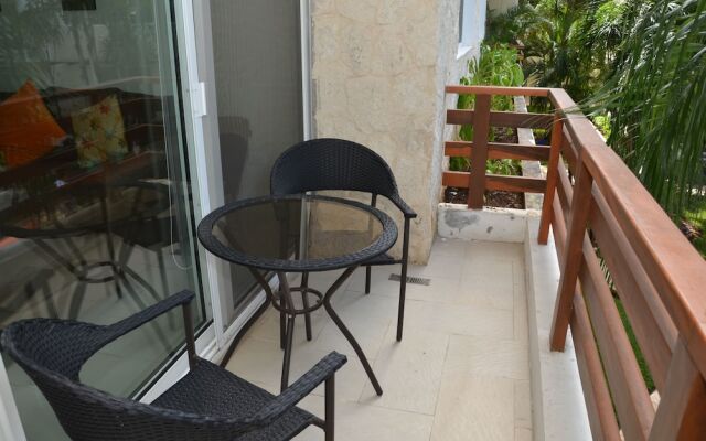 Condo Sabia Apartments by CSR