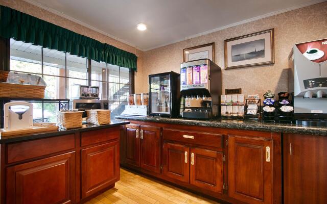 SureStay Plus by Best Western Woodbury Inn