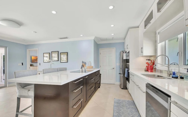 Dolphin Villa Private Pool!