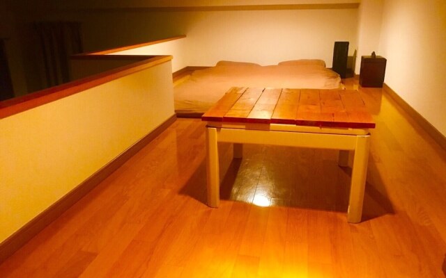 Local Nakasu Apartment