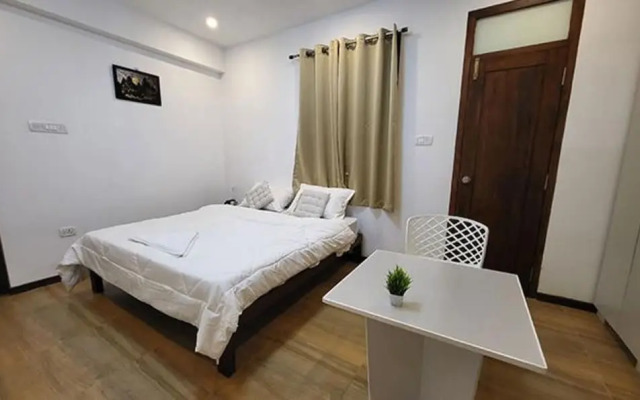Fabhotel Sri Vari Studio Apartment