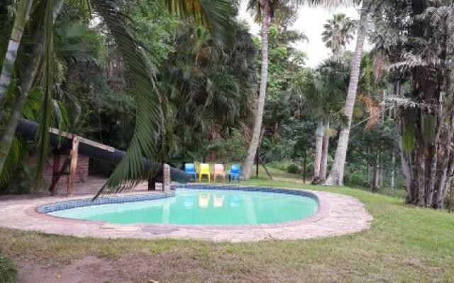 Umfolozi Riverlodge & Birdpark