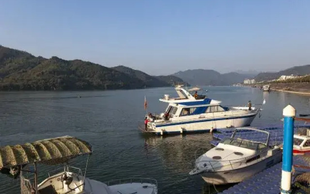 Yunhai Jiangwan Holiday Inn