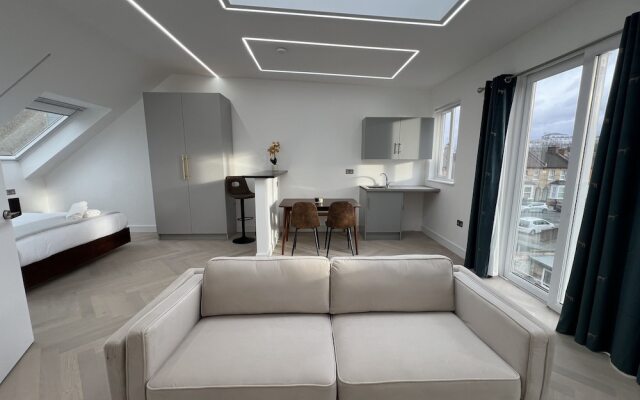 Luxurious London Studios