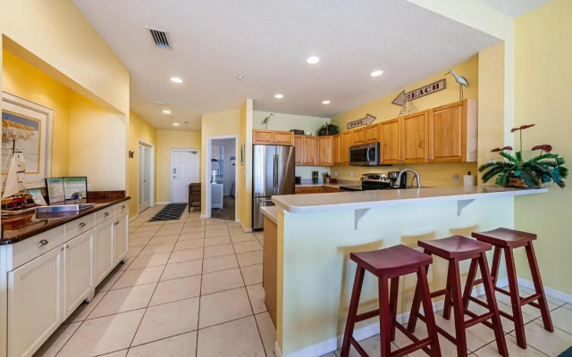 Waterfront Breeze Condo Condo