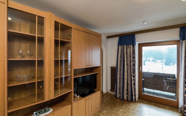 Hilltop Apartment In Taxenbach With Sauna