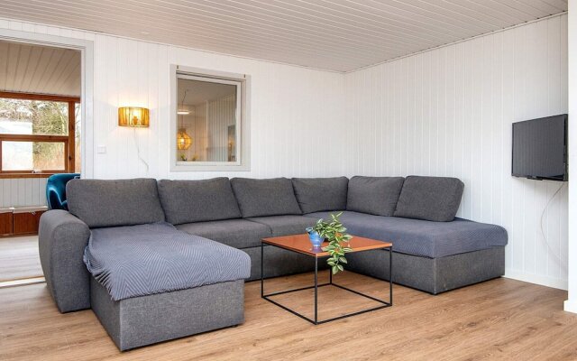 6 Person Holiday Home in Romo