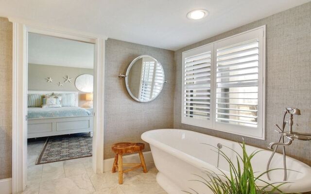 1206 Villamare Villas by RedAwning