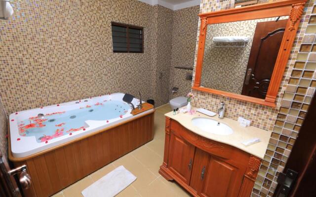 Jal Mahal Resort and Spa
