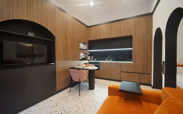 JAIS Home-Moon Apartment-Old Town/ Muzeului Square