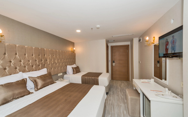 Grand Pamir Hotel