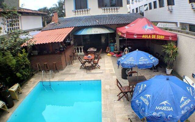 Curvão Surf House - Hostel