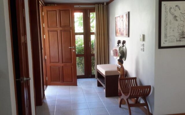 3 Bedroom Villa Beach Front Resort TG21