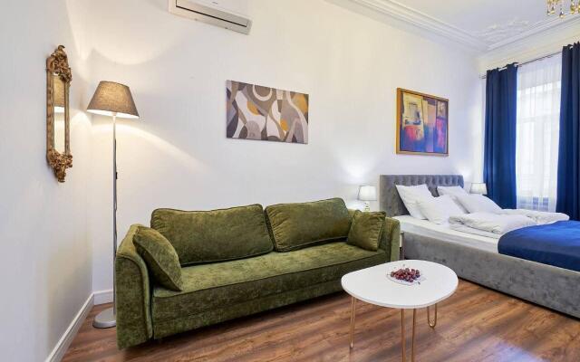 Веста на Садовой 7-9-11