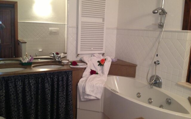 Hotel Bagno Santo