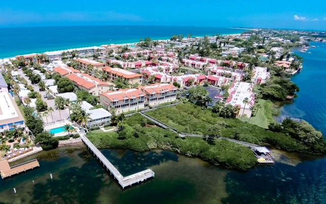 Runaway Bay Resort by BBG