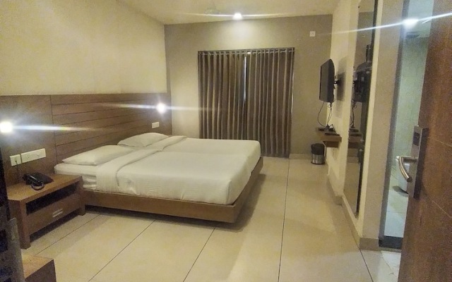 Hotel Palmyra Grand Inn