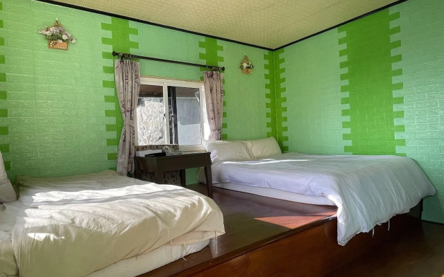 Emmanuel Farm House