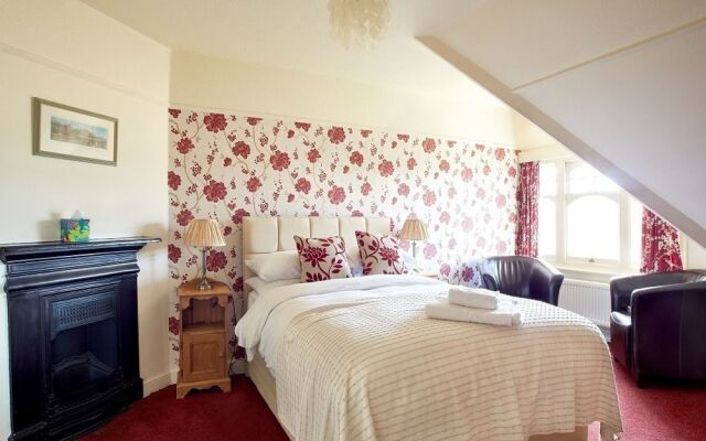The George Hotel