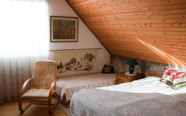 Bacchus Guesthouse