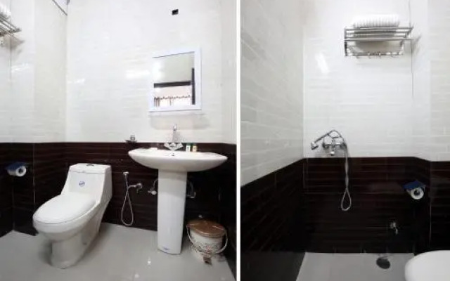 Hotel The Benz By OYO Rooms