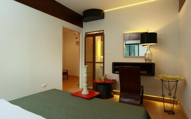 iBooking Trams Square