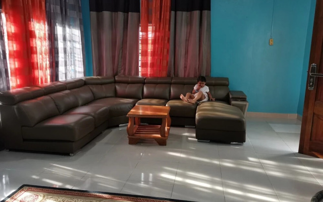 OYO Home 90357 Alisa Homestay