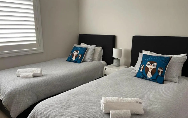 Seaview at Gerringong - newly listed for holidays – Guest Rooms – Gerringong