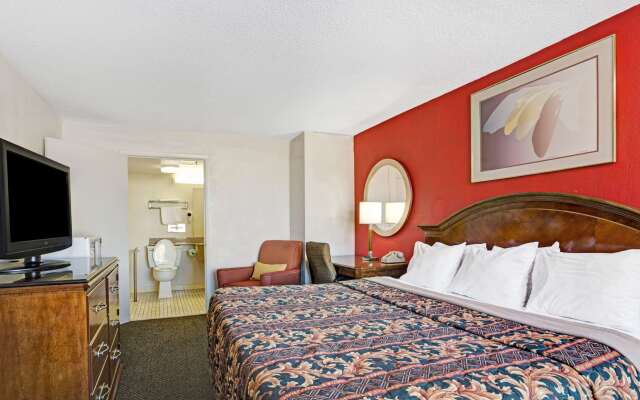 Days Inn by Wyndham Norfolk Military Circle