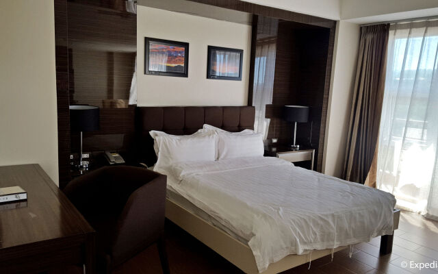 Newtown Plaza Hotel