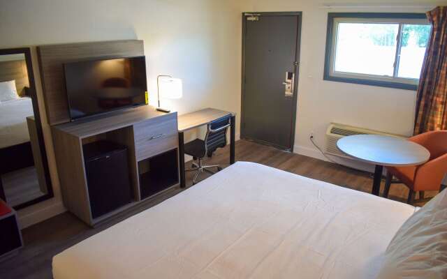 Ramada by Wyndham Cleveland Airport West