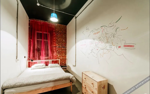 Fabrika Hostel&Gallery — фото