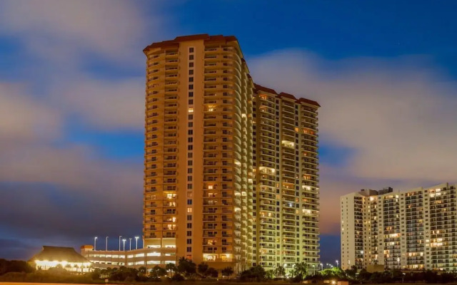 Margate Tower 2401 4br 3 Ba Direct Oceanfront 4 Bedroom Condo by RedAwning