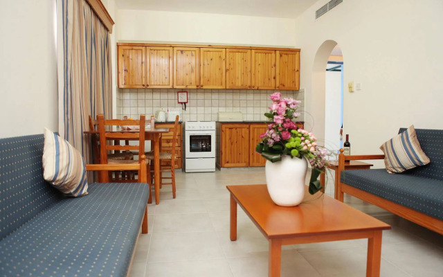 Kefalos - Damon Hotel Apartments