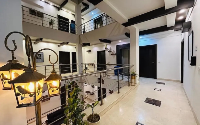 Hotel Green Wood By Dreamz Hospitality
