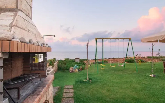 Lili Sea Front House
