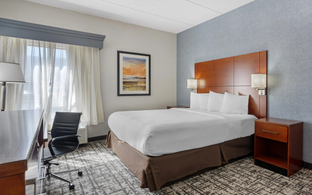 Best Western Plus Fresno Airport Hotel
