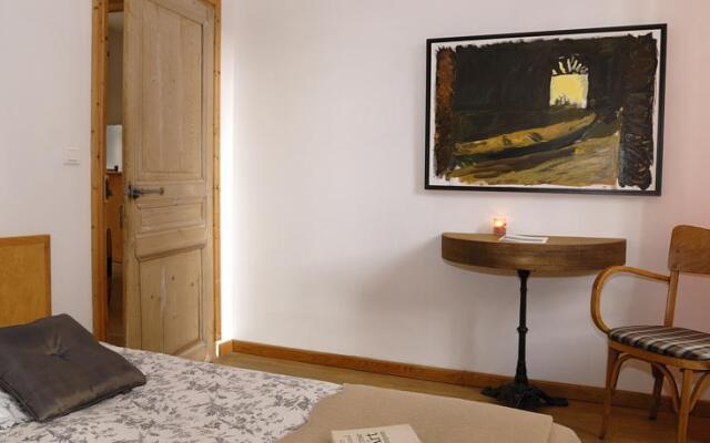 Lyon Guest House