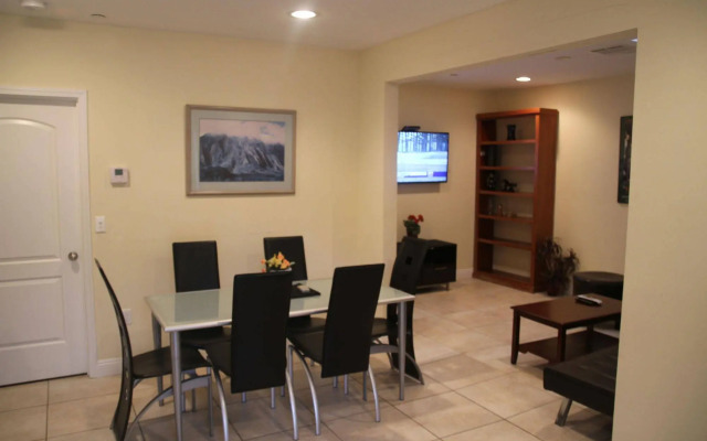 Modern Home in Burbank