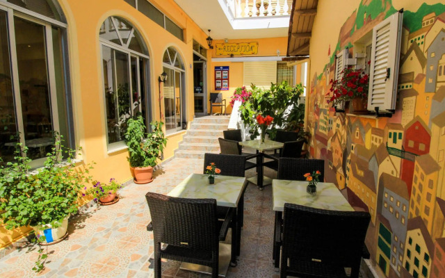 Bella Studios