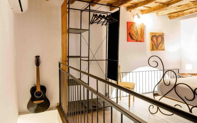 Citycenter Unique Apartment-sleeps 2- Pet Friendly