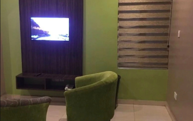 Stoneside Hotel and Apartments