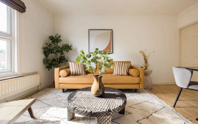 The Reading Wonder - Stunning 2bdr Flat With Parking