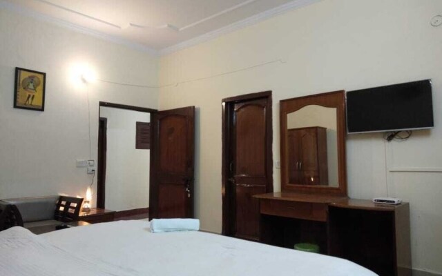 Hotel Usha Palace