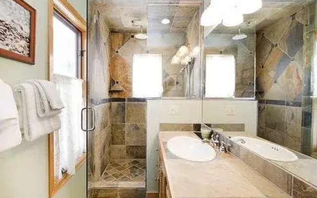 Le Chamonix Condo