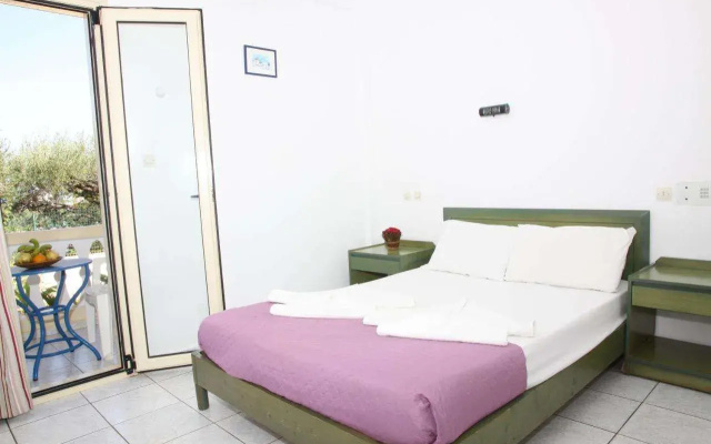 iLissos Apartments